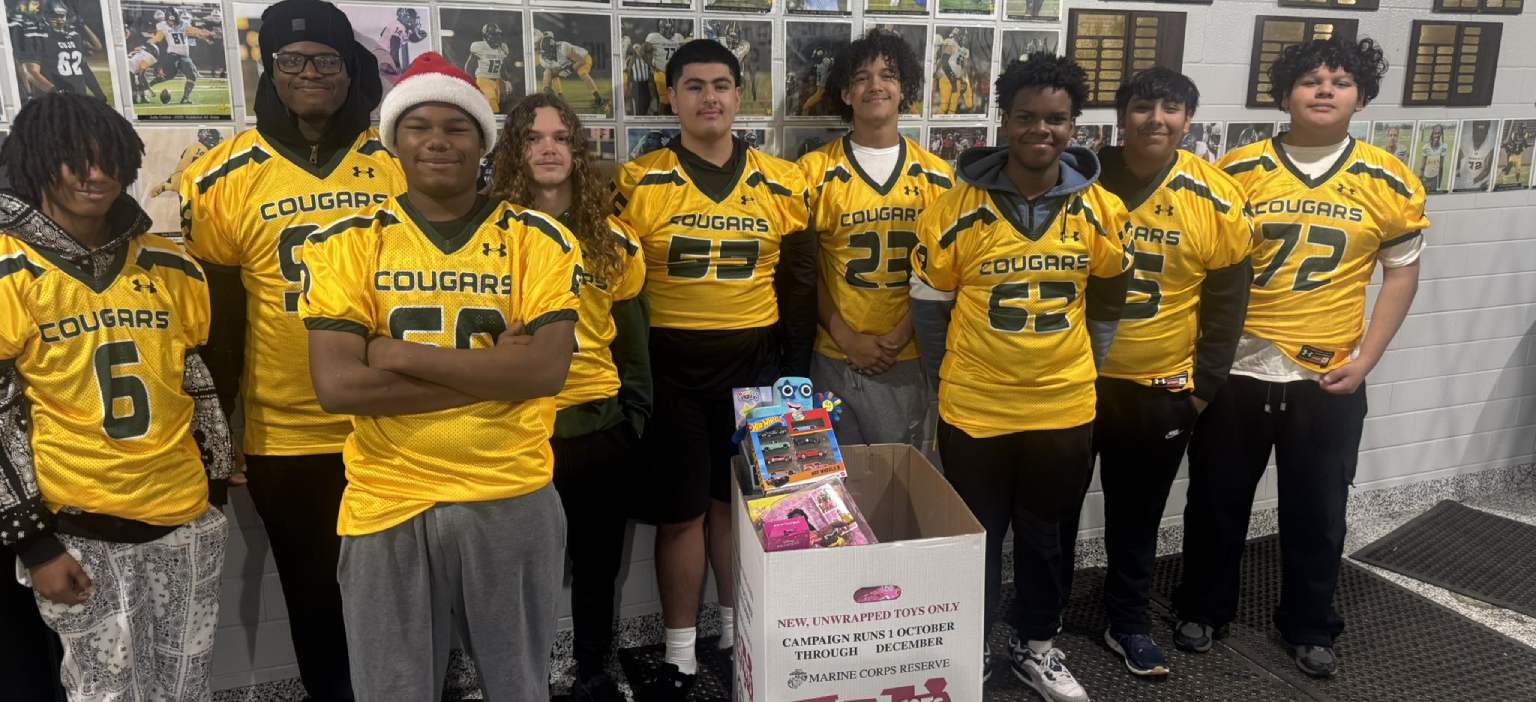 Western Hills Football Rallies Community for Toys for Tots.
